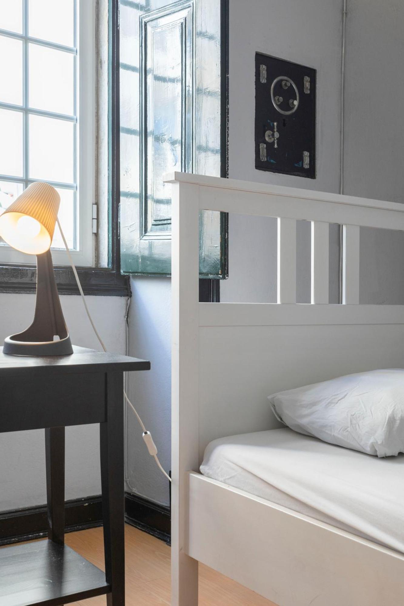 Le Penguin Hostel Faro Ngoại thất bức ảnh