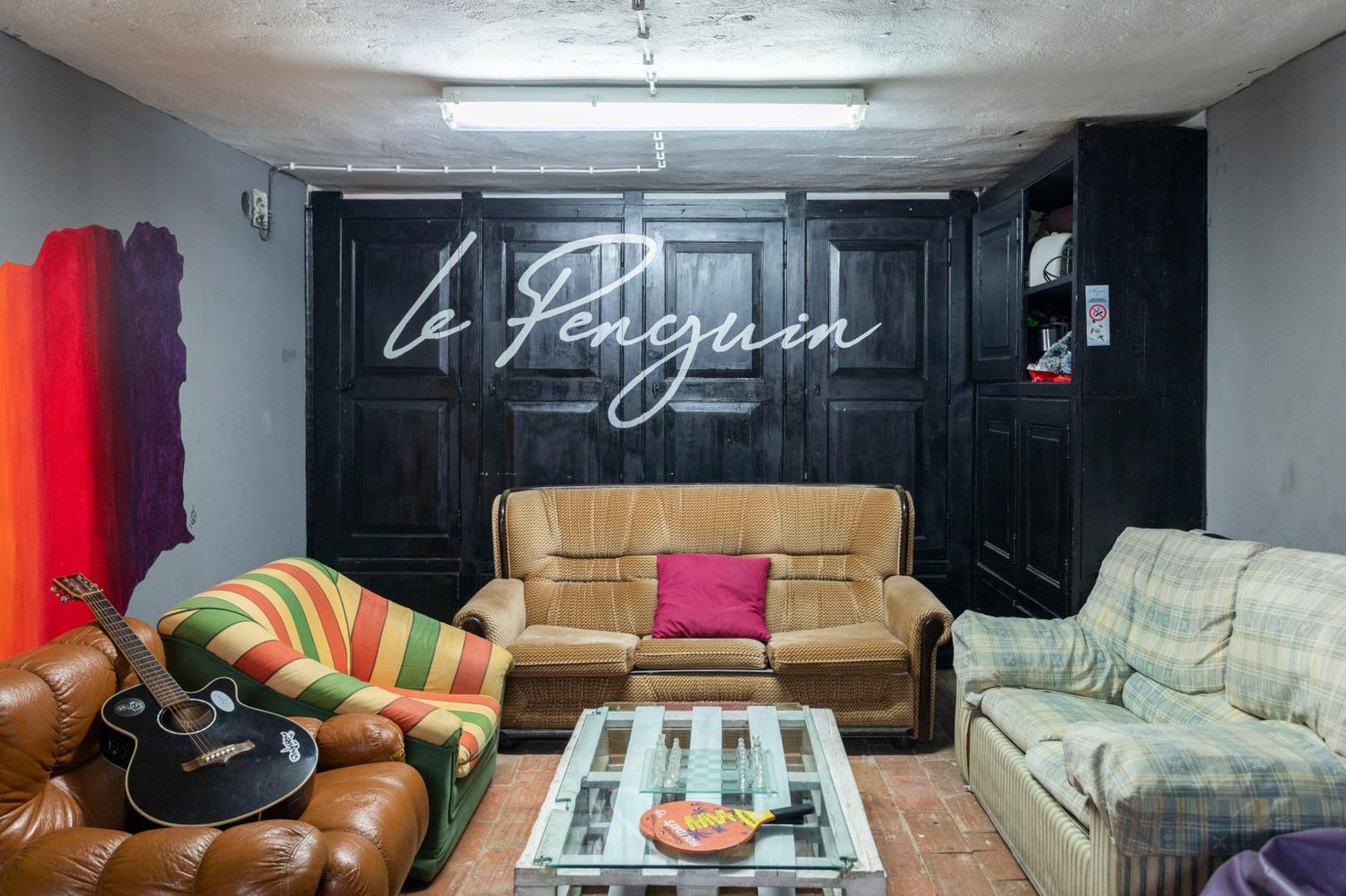 Le Penguin Hostel Faro Ngoại thất bức ảnh