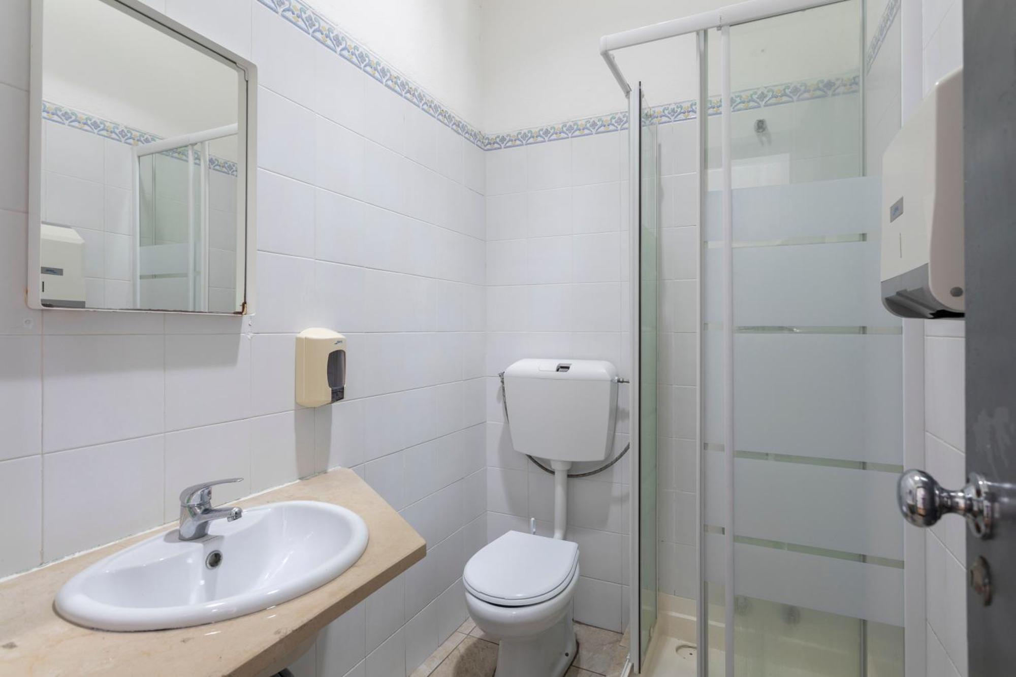Le Penguin Hostel Faro Ngoại thất bức ảnh