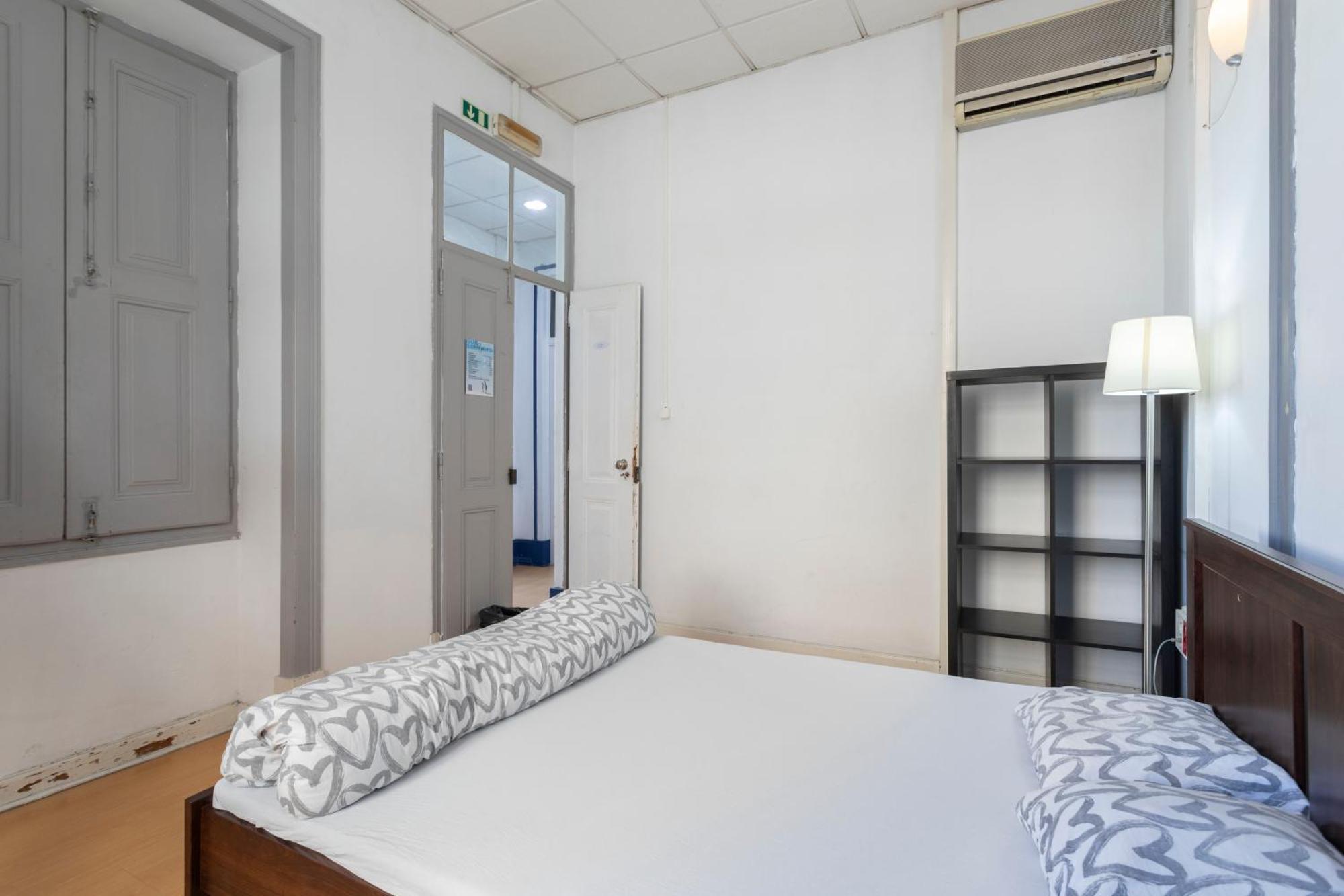 Le Penguin Hostel Faro Ngoại thất bức ảnh